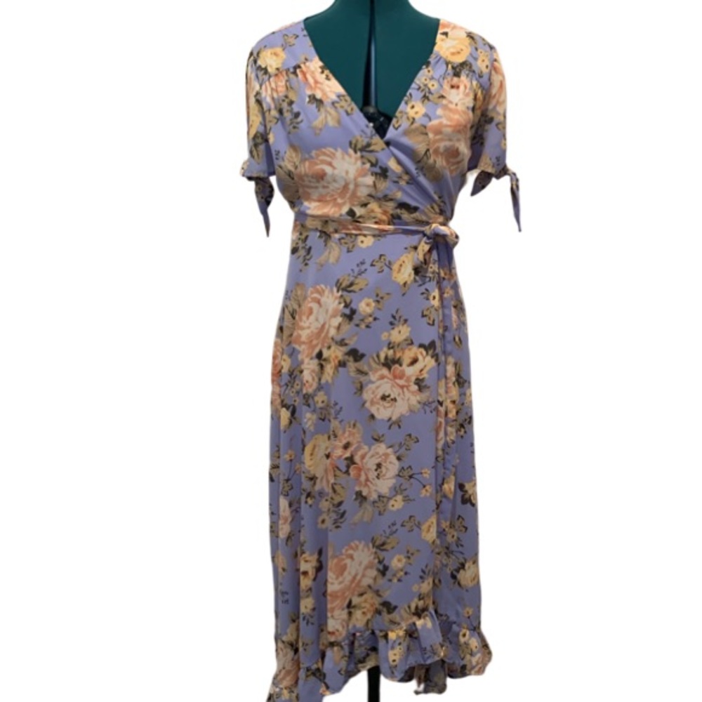 Gorgeous miami cornflower blue floral maxi wrap dress from Francesca's NWOT